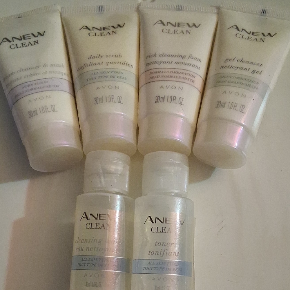 Avon Anew Clean Skincare Collection - Cream and White
